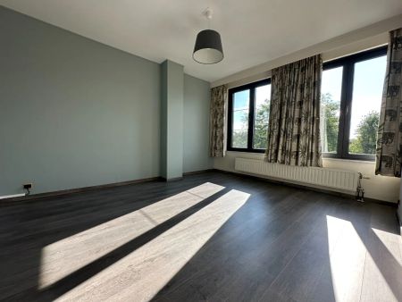 Mooie woning met 3 slaapkamers, garage en tuin - Photo 3