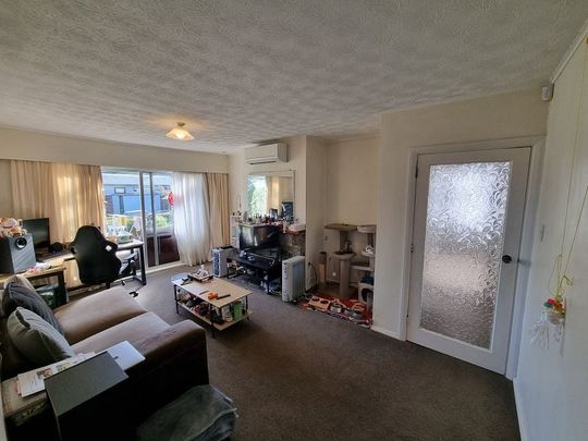 Cosy 3 Bedroom home in Waiwhetu - Photo 1