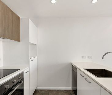 The Braddon Buzz - Boutique 1 bedroom apartment - Photo 2