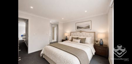 Spacious Corner Block with Flexible Living Options - Photo 4