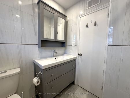 For Lease - 714 Dunlop Street Unit# (UPPER), Whitby, Ontario - Photo 5