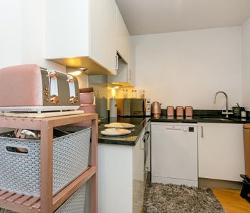 1 bedroom flat to rent - Photo 4