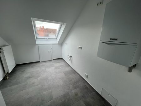 *LAMBERT&STRELOW* Taunusstein-Wehen, gepflegte 3 ZKBB - Dachgeschosswohnung für ... - Foto 2