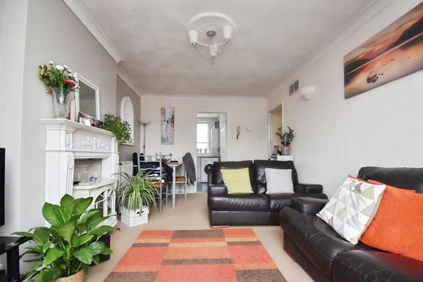 2 bedroom maisonette to rent - Photo 1