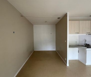 Loue Appartement BOUGUENAIS BOURG T1bis 31 m2 + parking extérieur - Photo 2