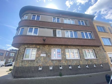 Tof appartement met 2 ruime kamers en een lichtrijke woonkamer - Foto 4