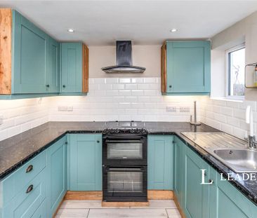 2 bedroom semi-detached house to rent - Photo 6