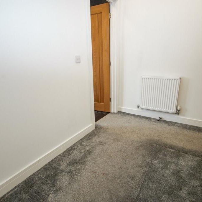 5 bedroom detached house to rent - Photo 1