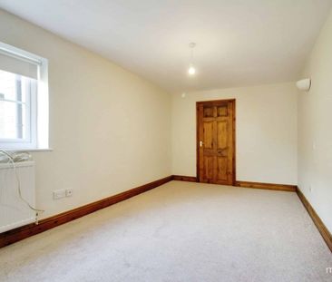 Calcutt Street, Cricklade, Swindon, Swindon, SN6 - Photo 5