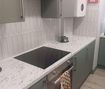 Benning Avenue, Dunstable, Bedfordshire, LU6 - Photo 3