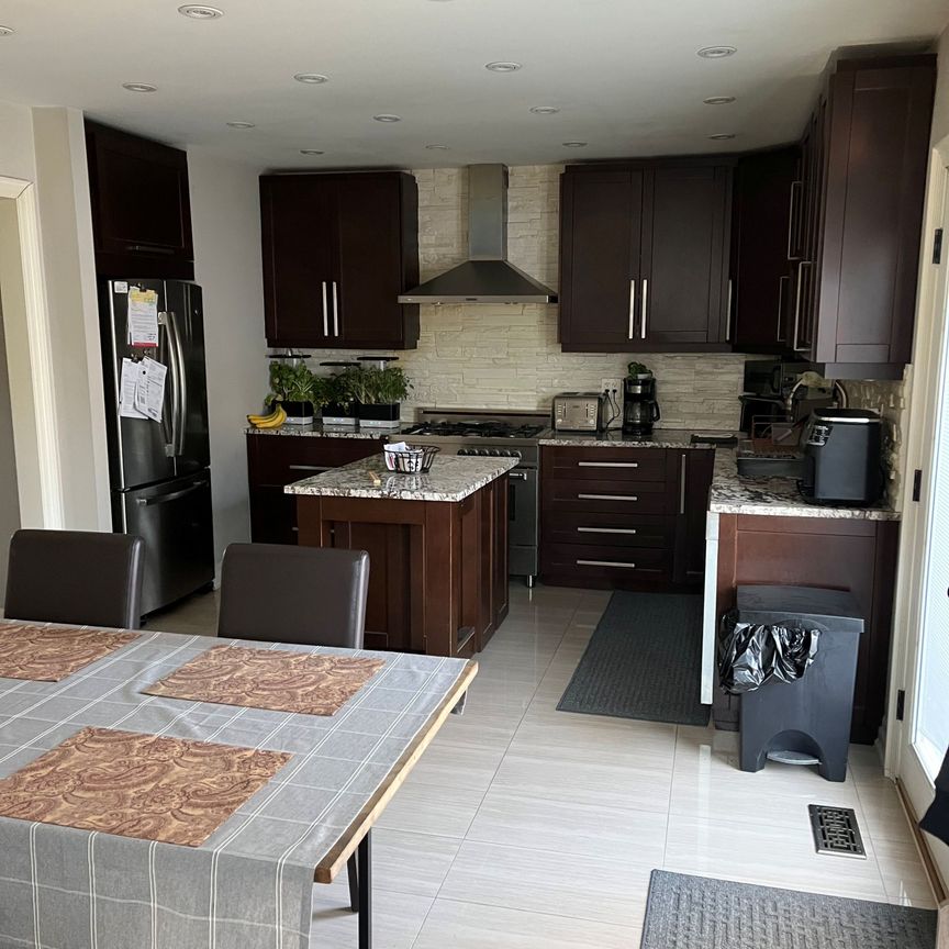 For Lease - 56 Stephen Drive, Caledon, Ontario - Photo 1