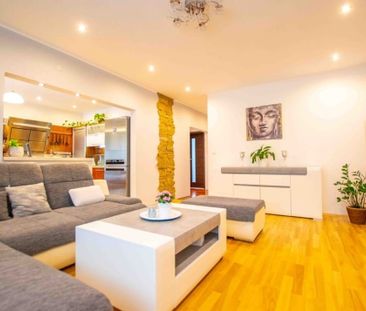 3 IZB BYT ZARIADENY – KLIMATIZACIA – LOGGIA- WIFI – Fotografia 1