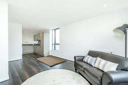 Boundaries Road, London, SW12 - Photo 4