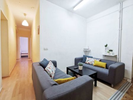 Bright room in Fernández de los Ríos - Photo 3