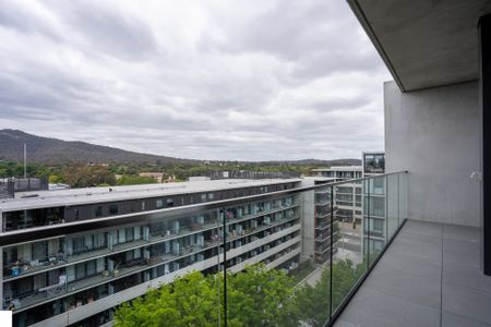 825/61 Cooyong Street, Braddon - Photo 2