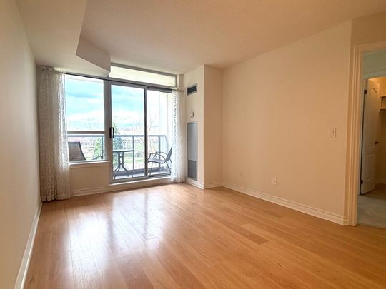 For Lease - 15 North Park Road Unit# 211, Vaughan, Ontario - Photo 1