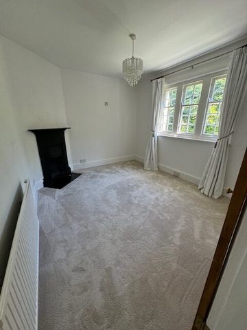 Three Double Bedroom Cottage to Rent in Mayfield - Photo 2