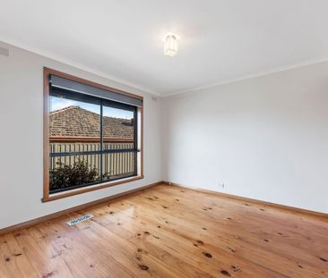2/1 Broadhurst Avenue, Reservoir - Photo 2