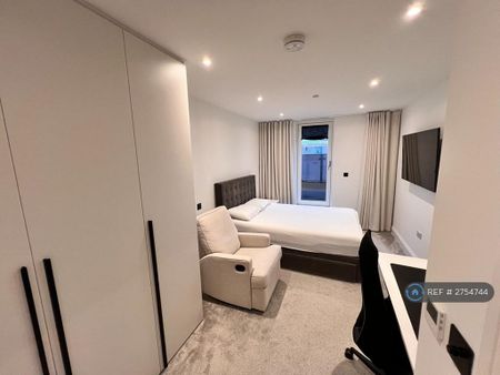 2 bedroom flat to rent - Photo 5