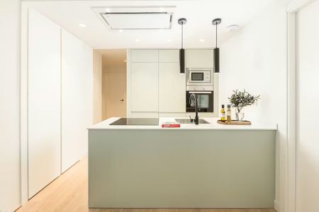 Calle del General Margallo, Madrid, Community of Madrid 28020 - Photo 2