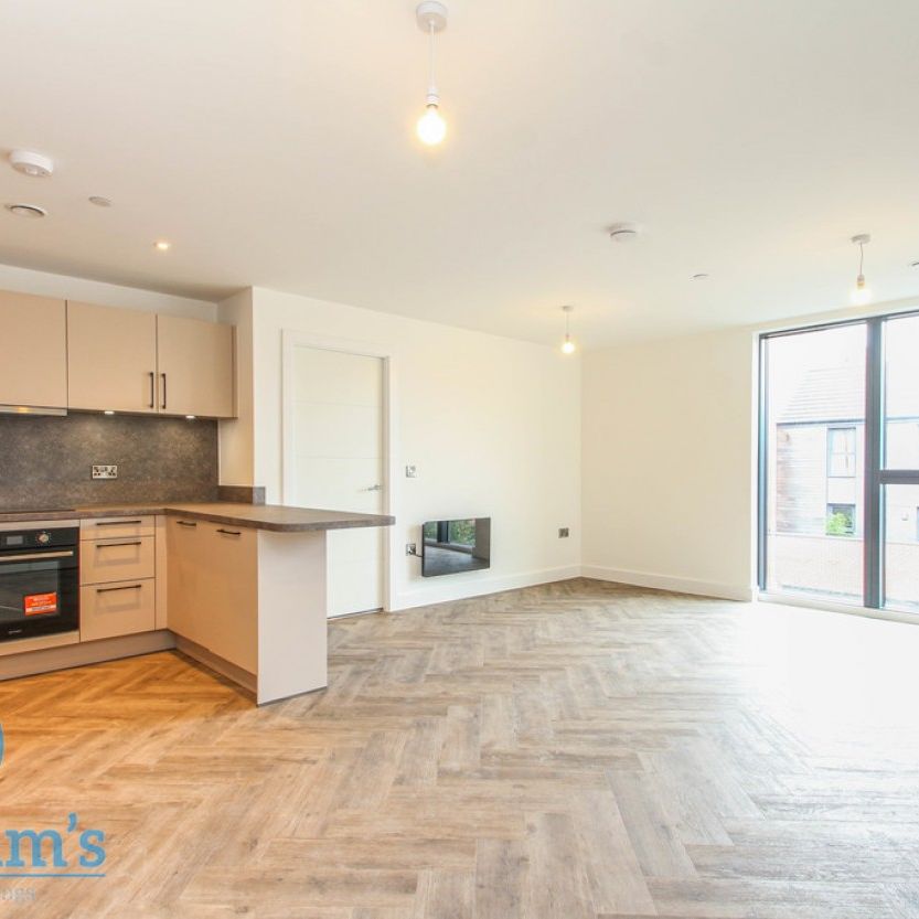 2 bed Apartment for Rent - Photo 1