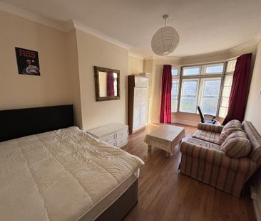 5 bedroom house to rent - Photo 4