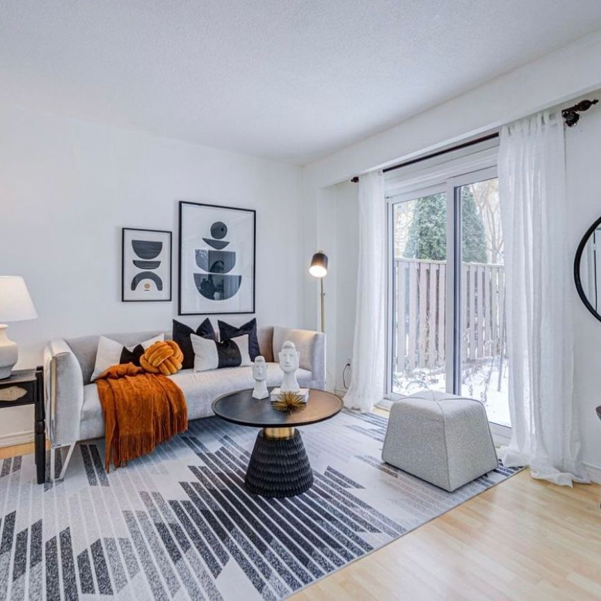 For Lease - 210 Sprucewood Court, Toronto, Ontario - Photo 1