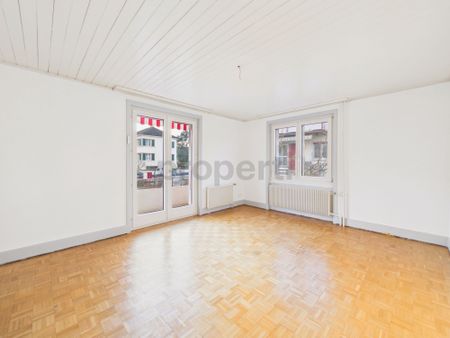 Luxurious 4-room apartment in attractive residential area in Murten - Photo 2