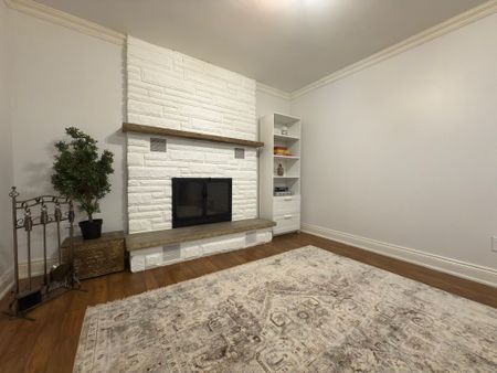 For Lease - 494 Dean Avenue, Oshawa, Ontario - Photo 4