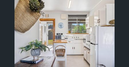 Your Seaside Escape Awaits! - Photo 2