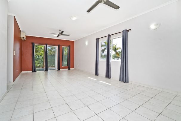 PERFECT PRICE - PERFECT LOCATION - PERFECT UNIT! - Photo 1