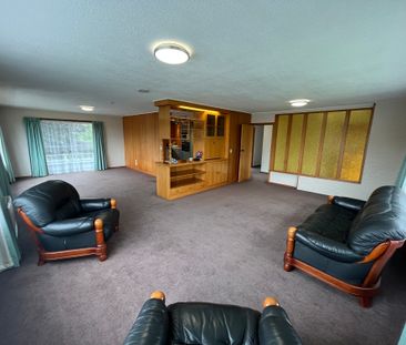 3 Bedroom Family Home in Inglewood - Photo 1