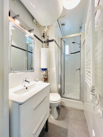 PARIS 15e - APPARTEMENT 2 PIECES AVEC BALCON - 39,75 m² - Photo 4