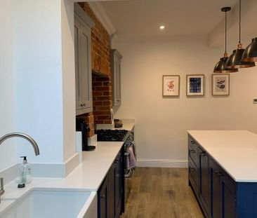 3 bedroom terraced house to rent - Photo 4