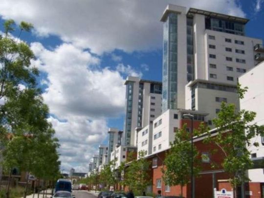 Sark Tower, Erebus Drive, West Thamesmead, SE28 - Photo 1