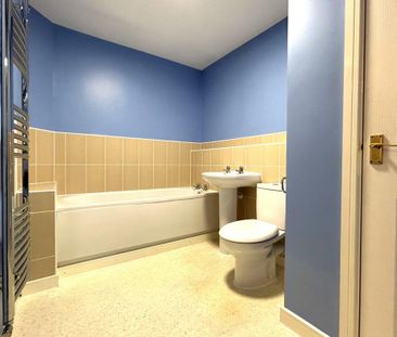 2 bedroom flat to rent - Photo 6