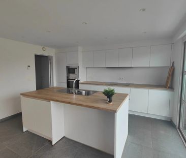 Verzorgd tweeslaapkamer appartement in het centrum van Meulebeke - Foto 2