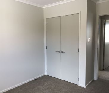 Brick and Tile Home in The Lakes - Photo 6