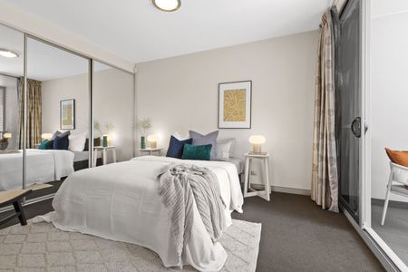 Stylish Modern Living in the Heart of Alexandria - Photo 4