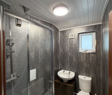 Oystermouth road, West Glamorgan, SA1 - Photo 5