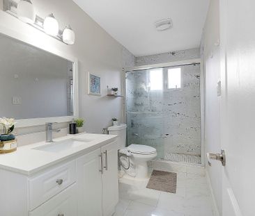 For Lease - 51 Glebe Crescent, Brampton, Ontario - Photo 6