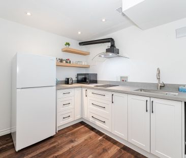 For Lease - 15 Kemano Road Unit# Lower, Aurora, Ontario - Photo 1