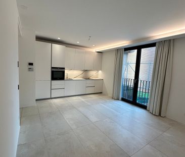 MODERNO ED ELEGANTE APPARTAMENTO - Photo 1