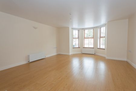 Apt 1 699 Antrim Road, Belfast, BT15 4EH - Photo 3