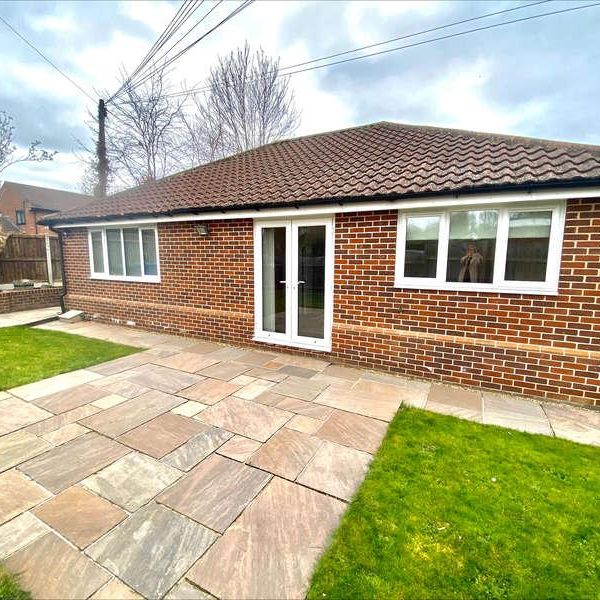 Heathway, Great Waldingfield, CO10 - Photo 1