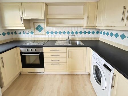 1 bedroom flat to rent - Photo 5