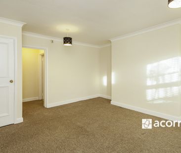 Flat to rent - Maberley Road, London, SE19 - Photo 3