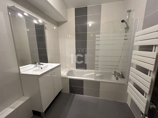A Louer Appartement 3 Pièces De 65 M² Avec Grande Terrasse De 48 M² + Deux Places De Stationnements Privative -sainte Luce Sur Loire - Photo 1