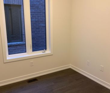 For Lease - 197 Salterton Circle, Vaughan, Ontario - Photo 5