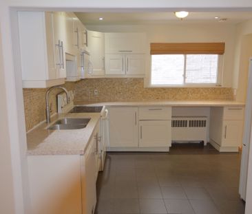 For Lease - 277 Glenforest Road Unit# Main, Toronto, Ontario - Photo 1